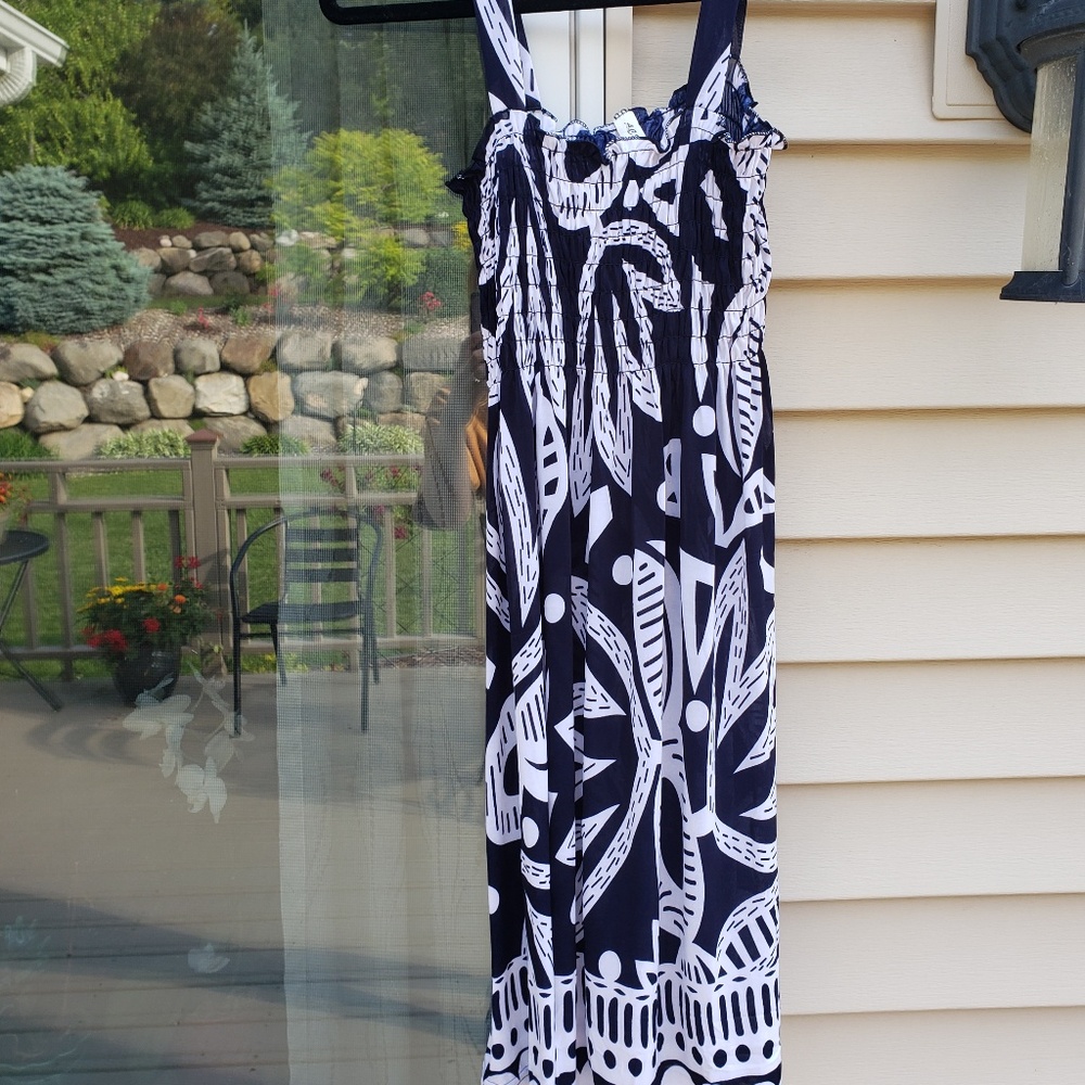 White and Navy Patterned Summer Dress